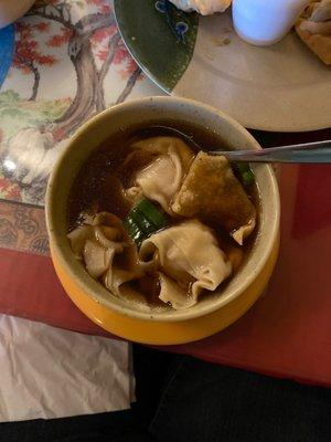 Wonton soup