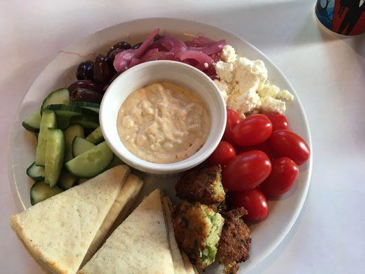 Hummus plate