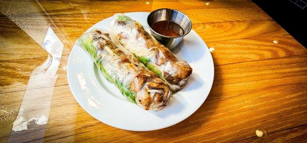 Grilled meat summer rolls ..