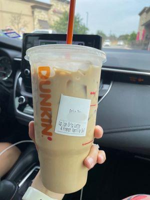 Large Iced Vanilla Latte