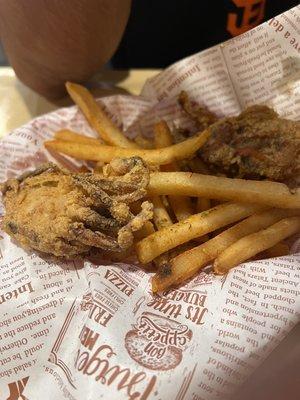 Fried bluecrab and fries