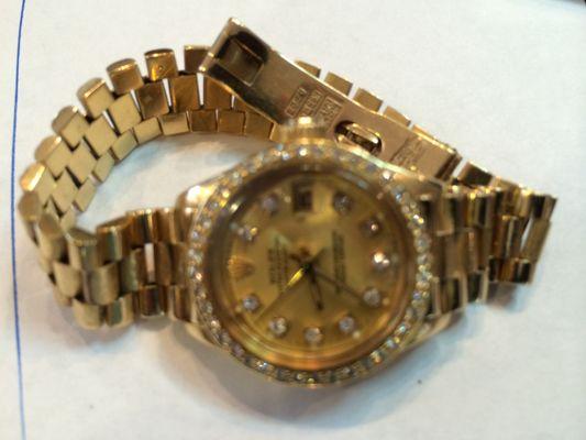 We buy Rolex, Brietling, Tag etc. Watches!
 Highest Dollar paid !