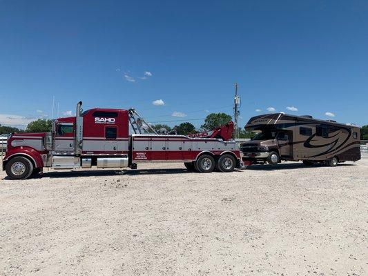 Motor Home Heavy Duty Towing, San Antonio Heavy Duty Wrecker Service