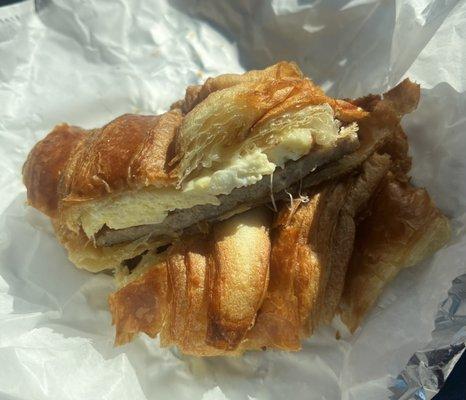 Egg, sausage, and provolone croissant (5 stars)