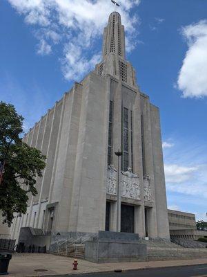 Front of Cathedral of Saint Joseph, Hartford