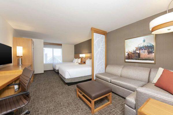 Hyatt Place Detroit / Royal Oak