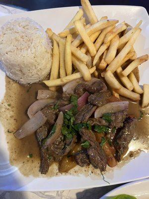 Lomo Saltado