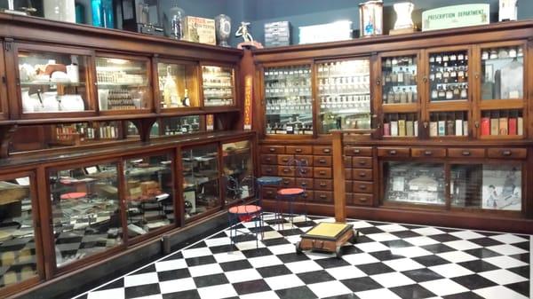 University of Arizona College of Pharmacy Museum