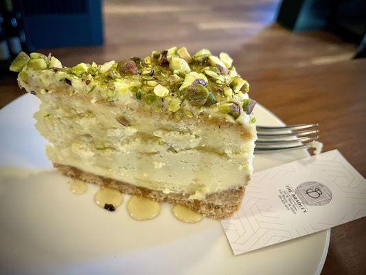 Pistachio cheesecake with honey drizzle