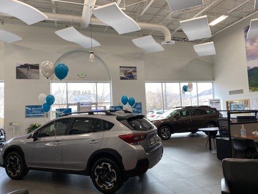 Glenwood Subaru Showroom