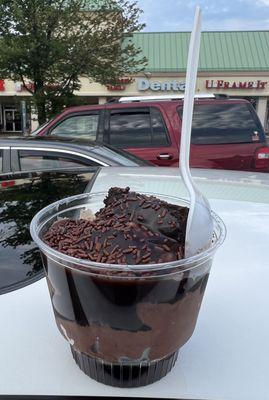 Hot fudge brownie sundae very good!