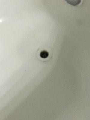 No tub drain