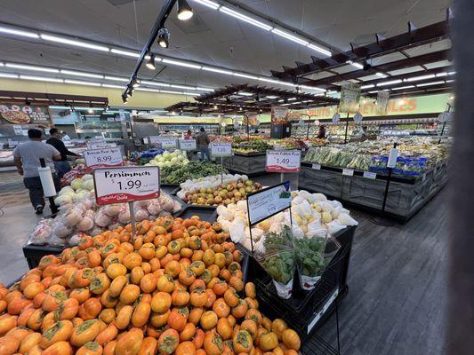 A large section of fruits and vegetables - some I've never had a clue about!