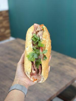 ig: @whatsviveating  | pork belly banh mi