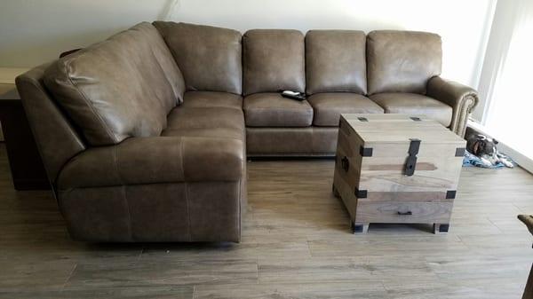 8×10 sectional