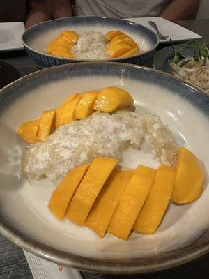 Mango sticky rice