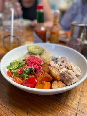 I absolutely loved this back of door healthy bowl! I added chicken and a little hot sauce -- perfection!