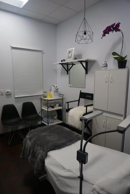 Lash & permanent makeup studio