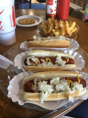 Two hotdog plate + 1 hotdog, a cookie, and a sweet tea = $7.50....not bad!