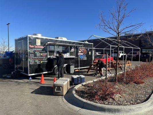 Food truck set up, plenty of parking.