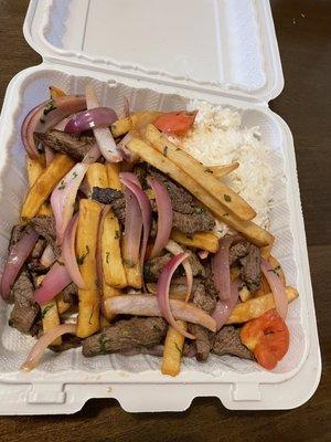 Lomo saltado