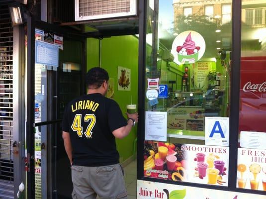 Man like green juice he come at green apple delight every day , he saying green juice best ever