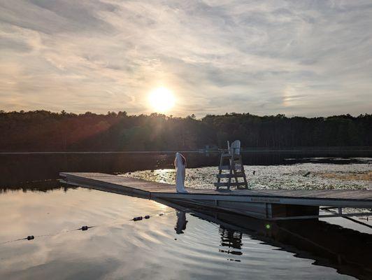 Bridal photo opportunity on the lake