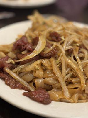 F28. Dried Beef Chow Fun