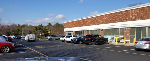 Side view looking toward Burnt Tavern Road.