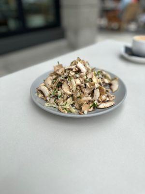 Mushroom and Jarlsberg salad