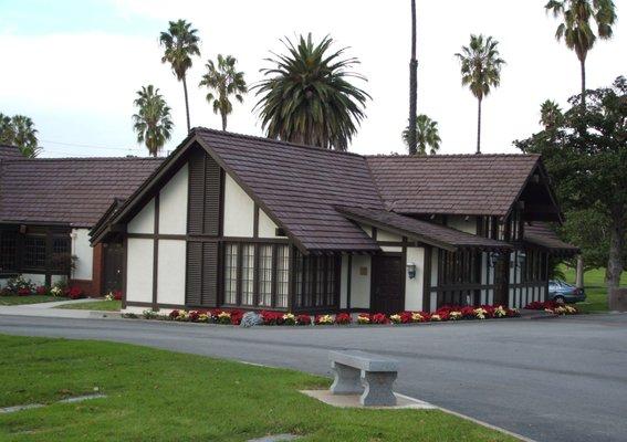 Located at the picturesque Pacific Crest Cemetery