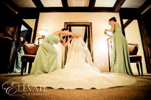 Villa Parker.  Colorado Wedding Photographers Elevate Photography