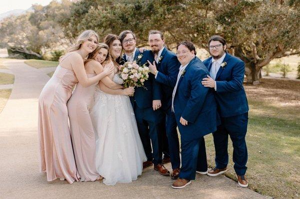 Bridal Party: no bridesmaids flowers; were not provided  Photo Credit @KatelynBradleyPhotography