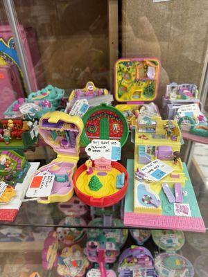 Polly Pockets!