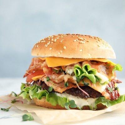 Bacon cheeseburger