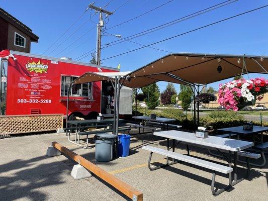 Food truck and the seating atea