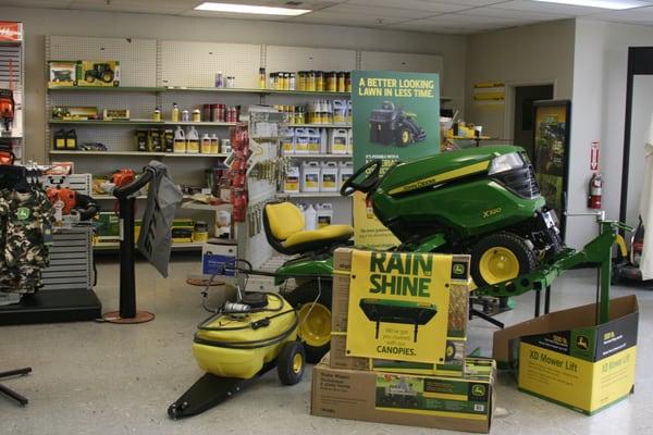 John Deere riding lawn mowers, zero turn mowers, parts and accessories are available Papé Machinery Ag & Turf in Elk Grove.