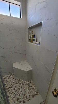 Master bathroom remodeling in Simi Valley 
by cavalier builders Inc