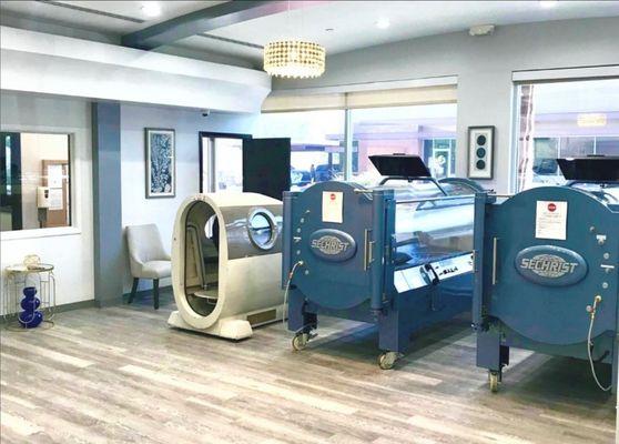 Visit our state-of-the-art clinic in Scottsdale, AZ! Our medical-grade HBOT chambers help you get the most out of your visit!