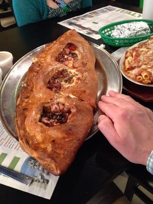 CALZONE! now that's what I call a meal! I can't believe that I actually think it's too big!