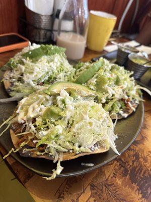 Tostadas de Tinga