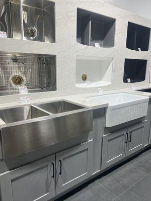 Kitchen & bathroom sinks