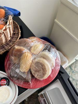 Alot of fresh bread for breakfast ( I think this is enough for two people for two breakfast)