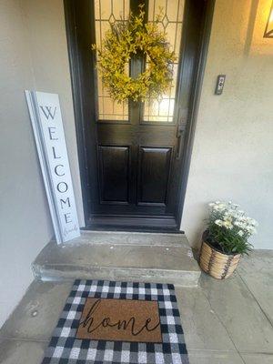 Welcome To This Burbank Home With A Ton Of Charm