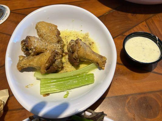 Garlic parm chicken 5 Bone-In Wings