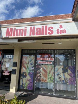 My fave nail spot conveniently located in Oakland Park, Fl