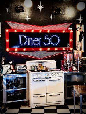 Diner 50 Decor