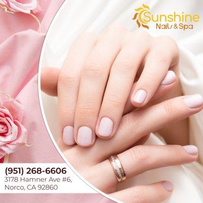 We are a cut and color salon where you can get your nails done in a perfect shape! Come by and see us and leave feeling beautiful!
ℬℴℴ