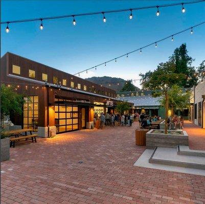 Courtyard in front of the shop