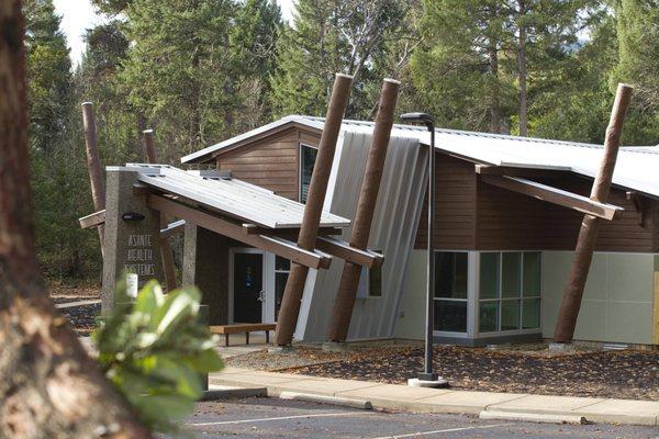 Clinic in Cave Junction, Oregon